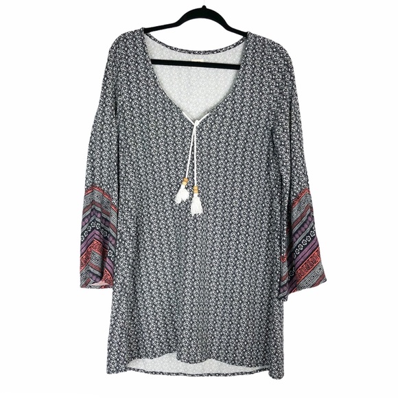 O'Neill Dresses & Skirts - O’Neill boho bell sleeve dress with tassels